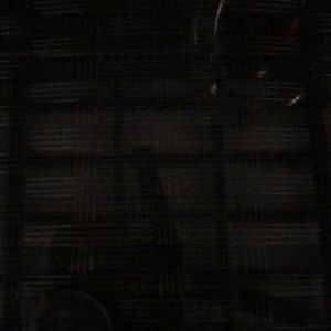 Meet your Posher, Adamis